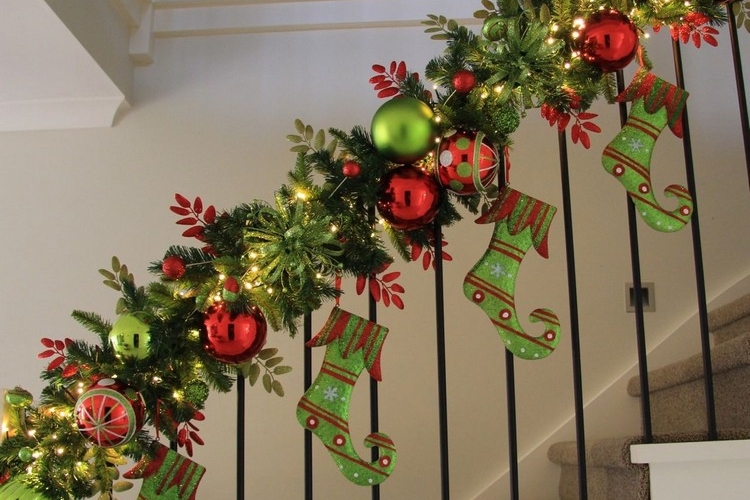 Guirlande de sapin : la guirlande branche de sapin en décoration de Noël