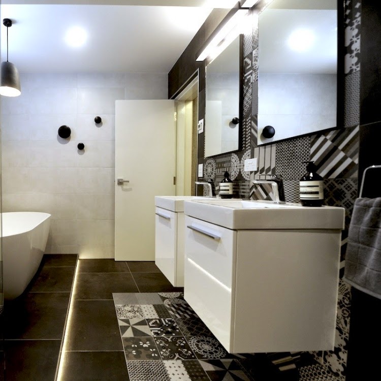 design salle de bains moderne carrelage imitation carreaux ciment