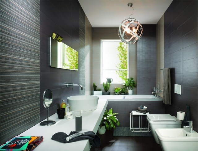 design salle de bains moderne contraste-plantes