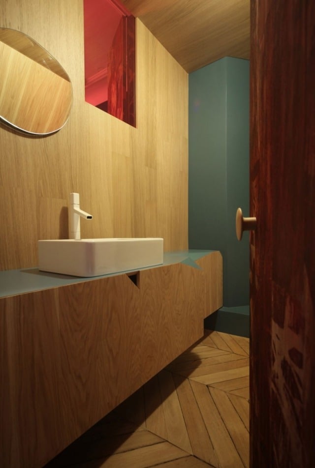 design salle bains moderne couverte bois