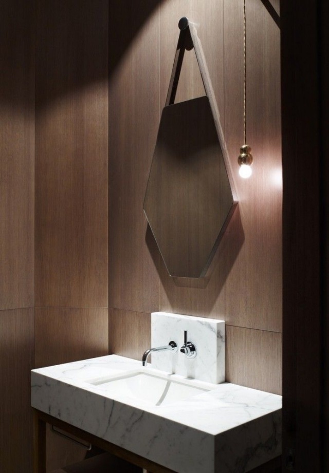 design salle bains moderne lavabo marbre miroir