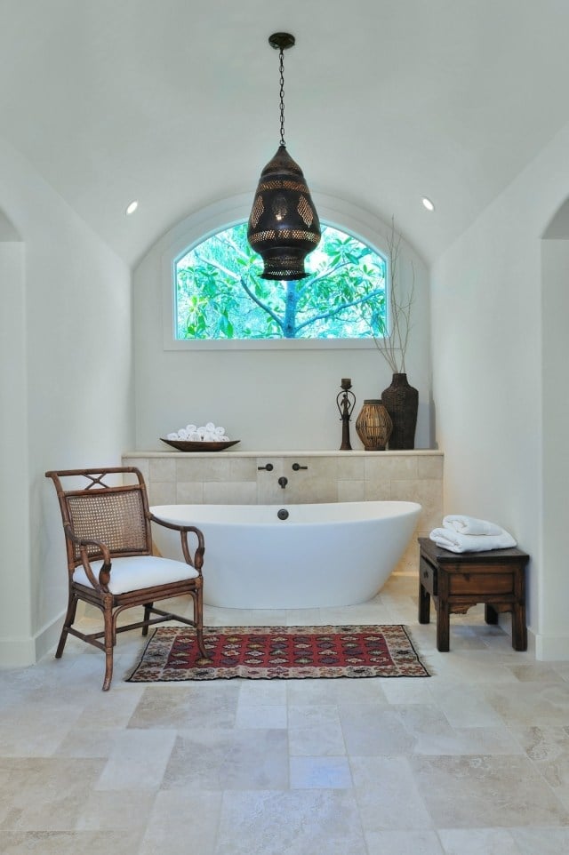 design salle de bains orientale kilim céramique