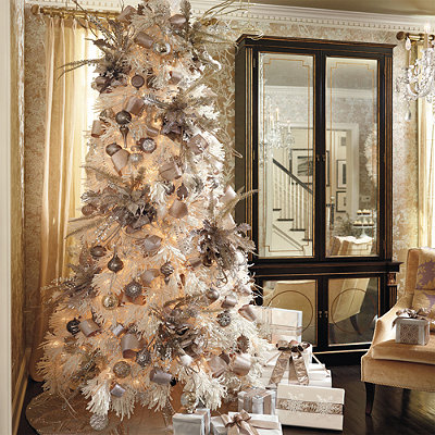 déco-de-Noël-sapin-artificiel-couleur-blanche