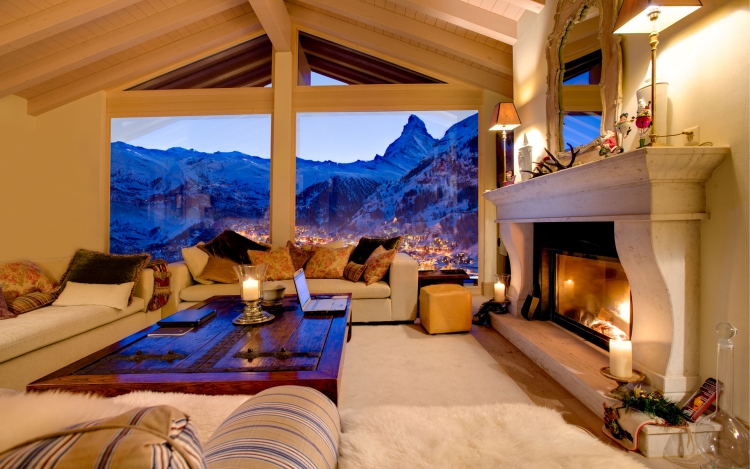 déco-intérieur-style-chalet-cheminée-table-bois-tapis-blanc