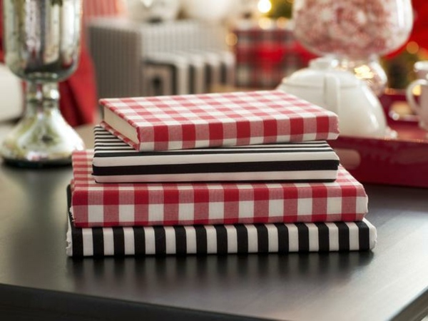 décoration de Noël originale jaquettes-livres-vichy