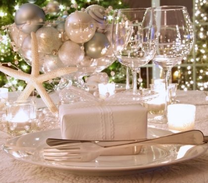 décoration-de-Noël-boules-decoratives-table-fete