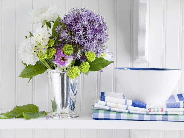 décoration-florale-printemps-fleurs-blanches-lilas