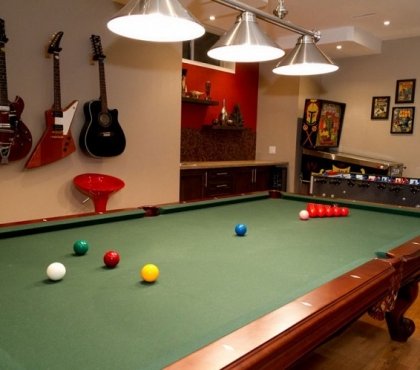 décoration sous sol salle-divertissement-table-billard-baby-foot