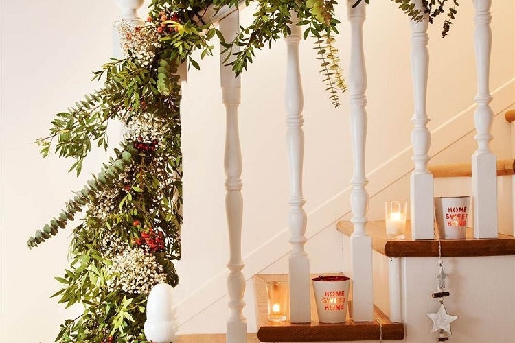 Guirlande de sapin : la guirlande branche de sapin en décoration de Noël
