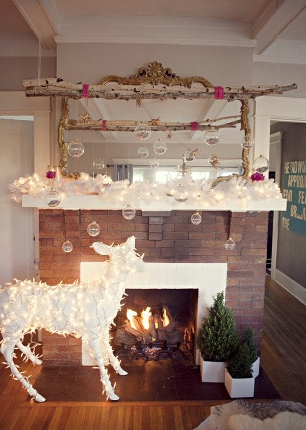 guirlande-lumineuse-LED-Noël-biche-branches-pin-blanches-manteau-cheminée