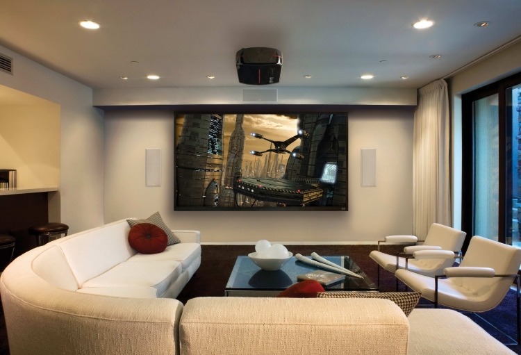 home-cinéma-écran-plasma-grand-canapé-blanc