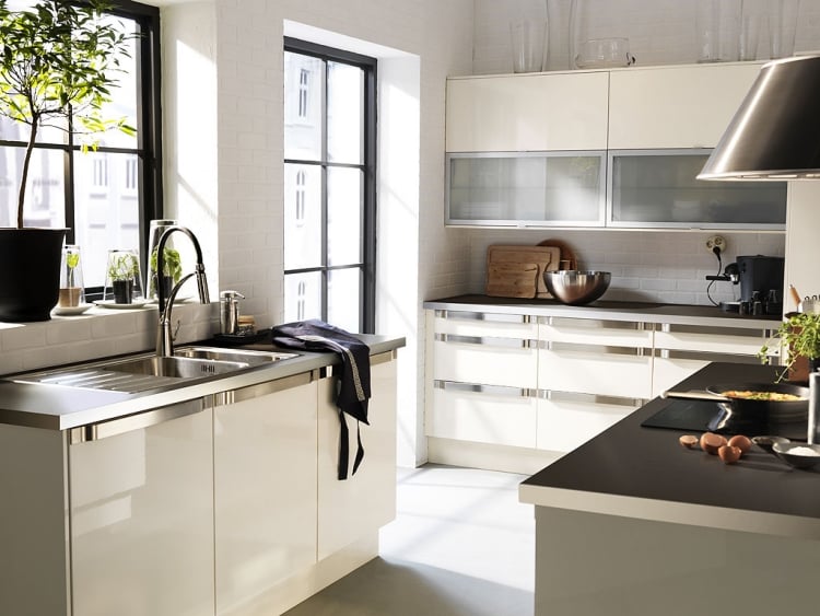 idées cuisine Ikea 2014 armoires blanches