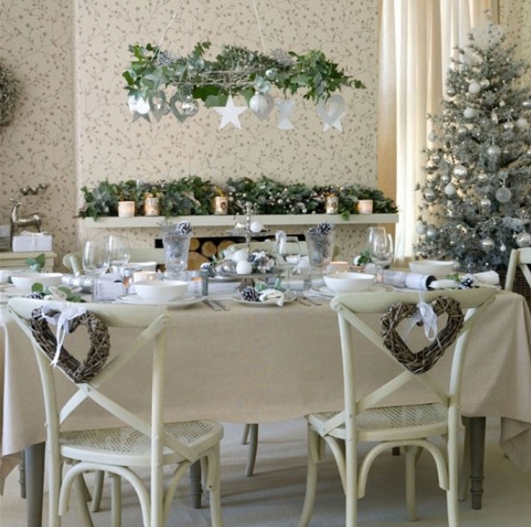 idées de décoration de Noël salle-manger-blanche