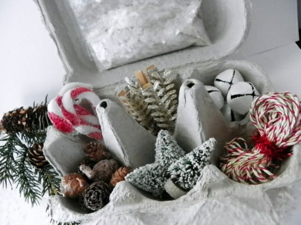 idées-de-déco-DIY-Noël-petites-cloches-sucette-forme-baton