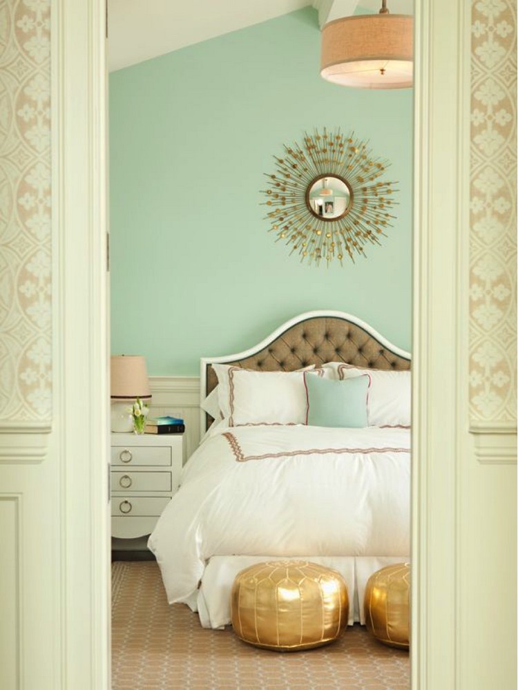 idée peinture chambre -vert-menthe-miroir-soleil