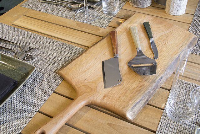 idées-accessoires-inox-planche-bois-rangement