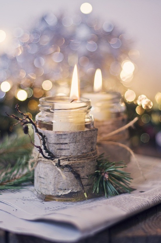 idées-déco-table-hiver-écorce-bois-pot-verre-bougie-branche-sapin