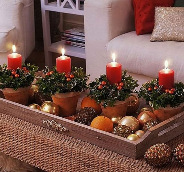 intérieur-déco-de-Noël-idées-originales-cones-pin-bougies-table-salon