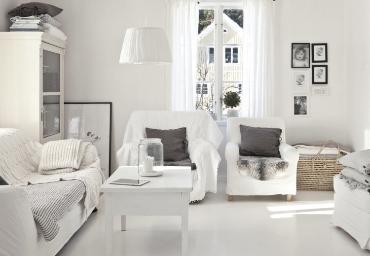 intérieur-scandinave-mobilier-blanc-accents-gris-foncé style scandinave