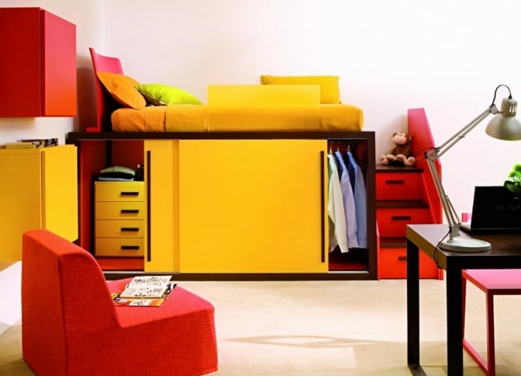 lit-mezzanine-jaune-rouge-rangements-intégrés
