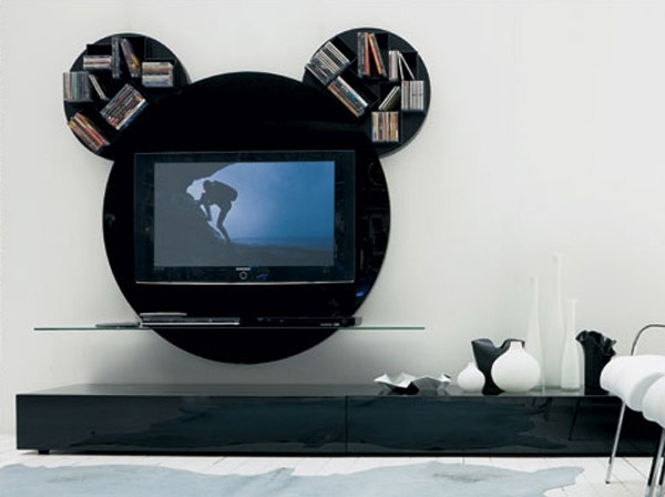 meuble-TV-idée-originale-salon-aménagement-forme-Mickey-Mouse-etagere-murale