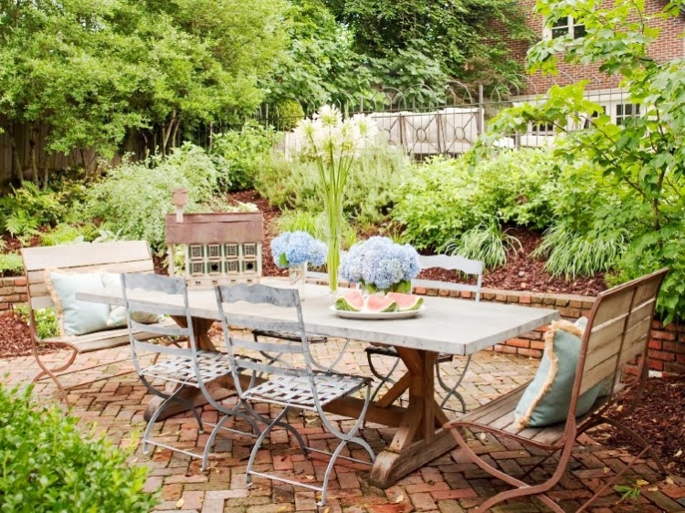 meubles de jardin élégants romantiques-patio-jardin