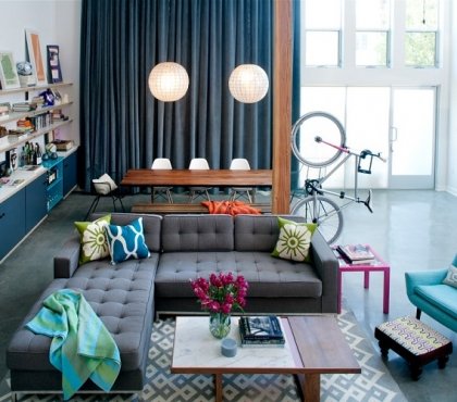 meubles-salon-styles-couleurs-variés-canapé-angle-gris
