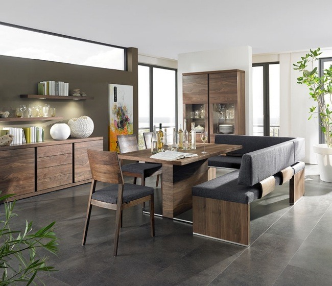 mobilier-salle-à-manger-canape-angle-chaises-table-manger