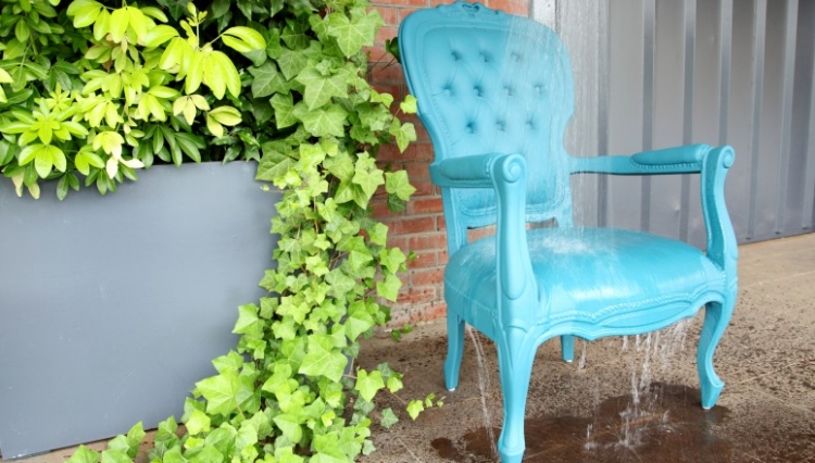 objets design chaise caoutchouc résistante eau