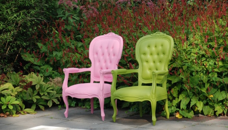 objets design insolites chaises Plastic Fantastic