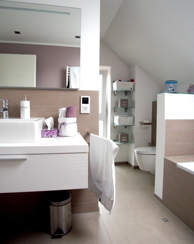 petite-salle-de-bains-idées-originales-aménagement-sous-lavabo-rangement