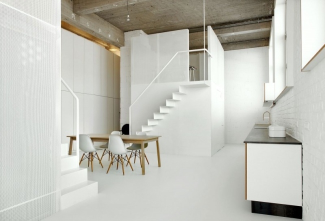 salle-à-manger-design-minimaliste-table-bois-chaises