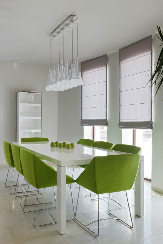 salle-à-manger-design-moderne-lampe-plafond