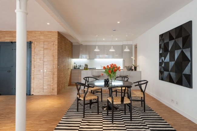 salle-à-manger-design-moderne-tapis-noir-blanc