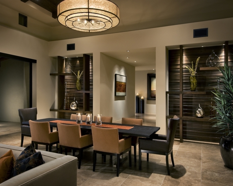 salle-manger-moderne-table-noire-chaises-beige-noir-lustre salle à manger moderne
