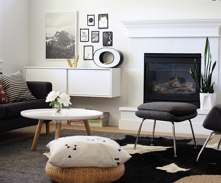 salon noir et blanc contemporain décoré de style scandinave