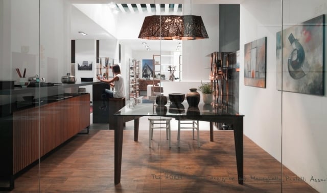 table-à-manger-Autoreggente-design-Patrizia-Bertolini-cuisine-espace-interieur