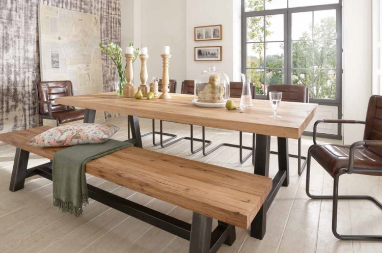 table-bois-massif-grande-bancs-pieds-métalliques table en bois massif