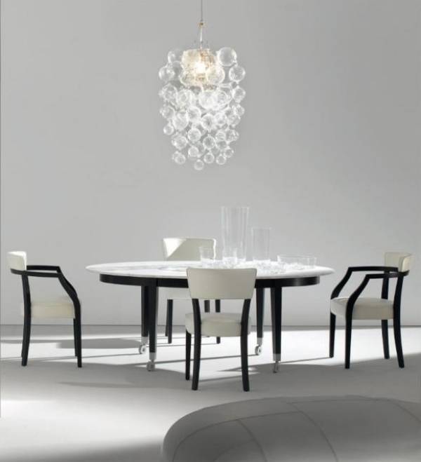 table-manger-moderne-Philippe-Starck-modèle-1996