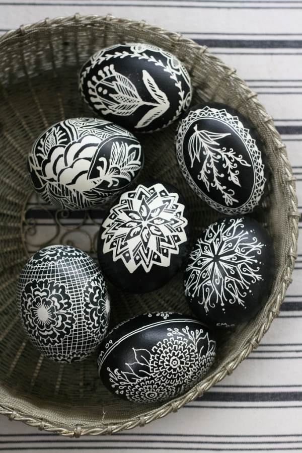 œufs-de-Pâques-dessins-sympas-noir-blanc