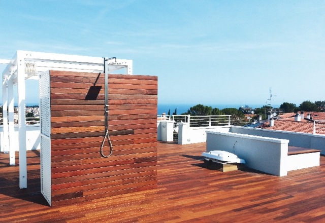 aménagement-terrasse-revetement-sol-parquet-flottant