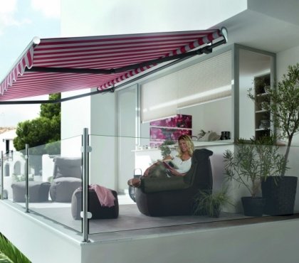 aménagement-balcon-terrasse-auvent-retractable-parapet-transparent
