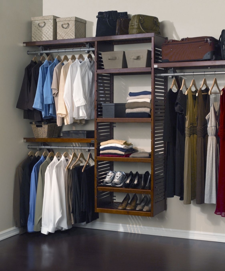 armoire-rangement-porte-cintre-étagères-bois