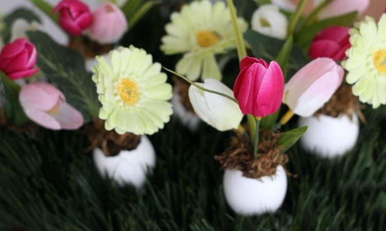bricolage-Paques-coquilles-vases-fleurs bricolage pour Pâques