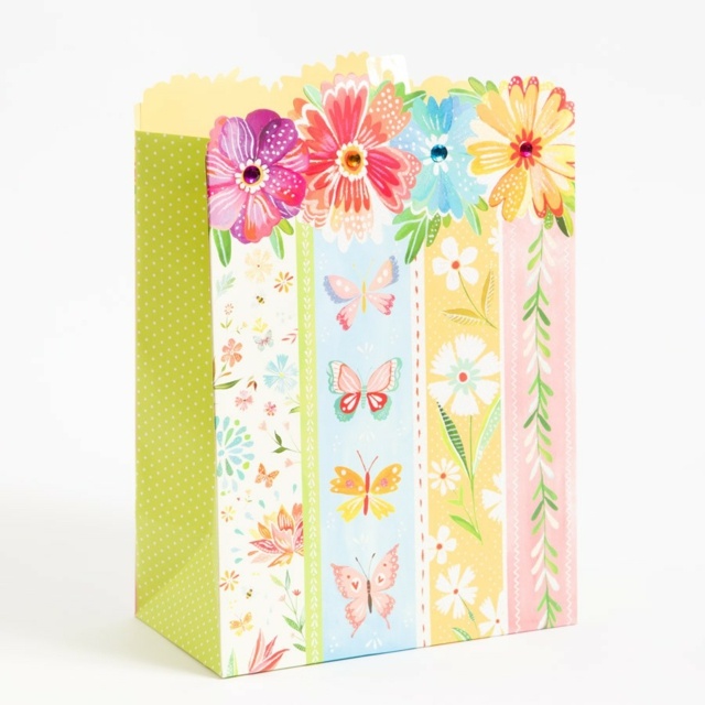 bricolage-de-Pâques-emballage-dessins-sympas-fleurs-papillons