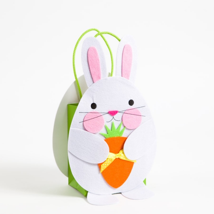 bricolage de Pâques lapin-sympa-carotte