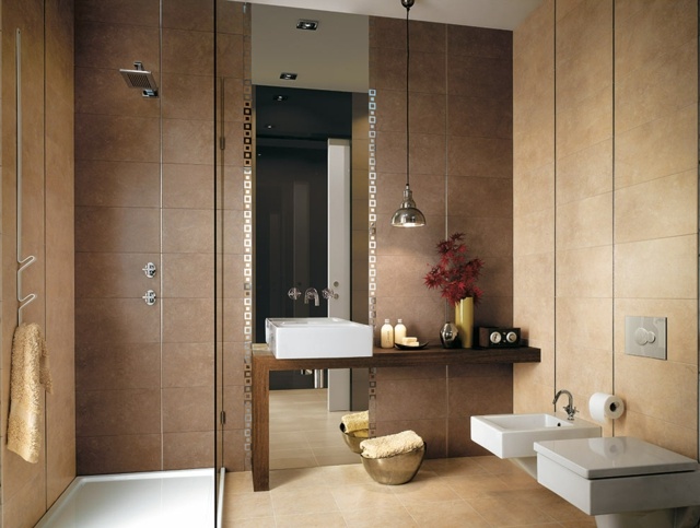 carrelage-salle-bain-marron-motifs-métalliques