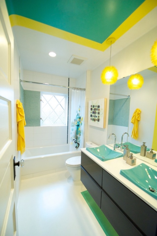 couleur-salle-bain-jaune-vert-blanc-vasques-bleues