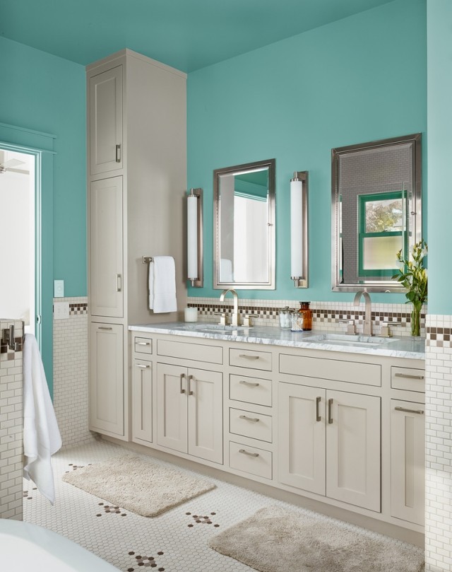 couleur-salle-bain-turquoise-clair-accents-blancs couleur salle de bain