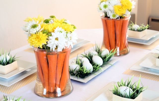 déco-originale-Paques-vases-carottes-fleurs-oeufs déco originale